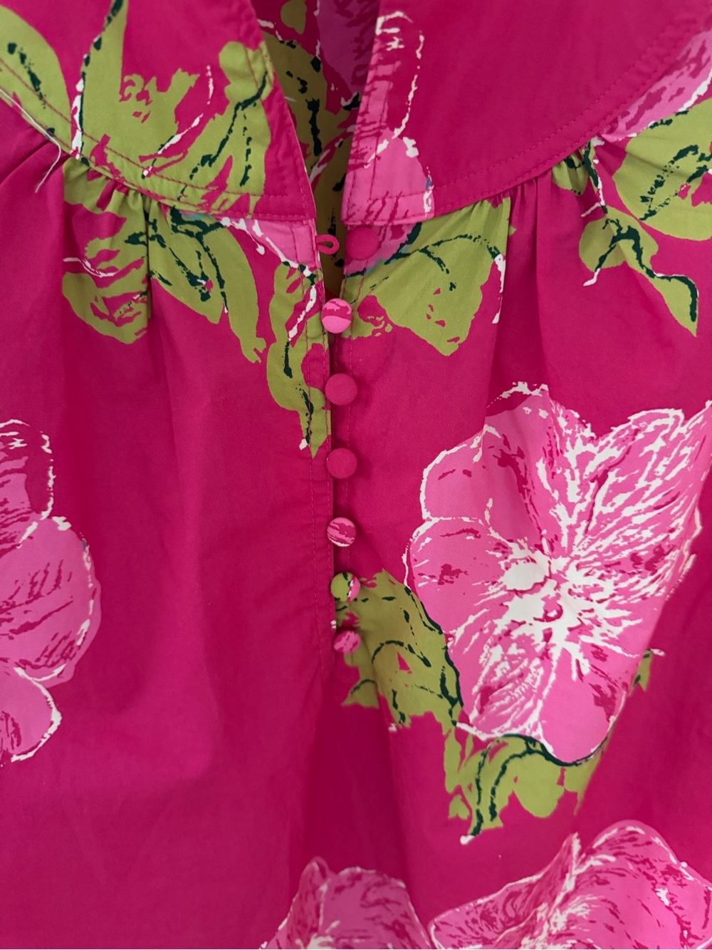 Darling Flora Bea top! Great pattern with cute buttons! Beautiful pink size M - Picture 3 of 8